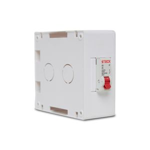 Caixa Sob Pratika Box C/Tom 2P+T 10A C/Disj 1P 06A Steck Spr1006M