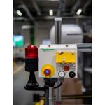 Botao-Ø22mm-plastico-retorno-por-mola-verde-NA